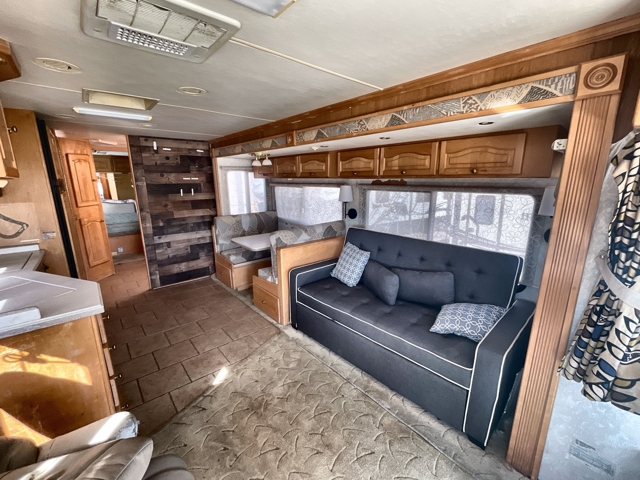2003 Tiffin Allegro Bus 35RP — photo 2 of 8