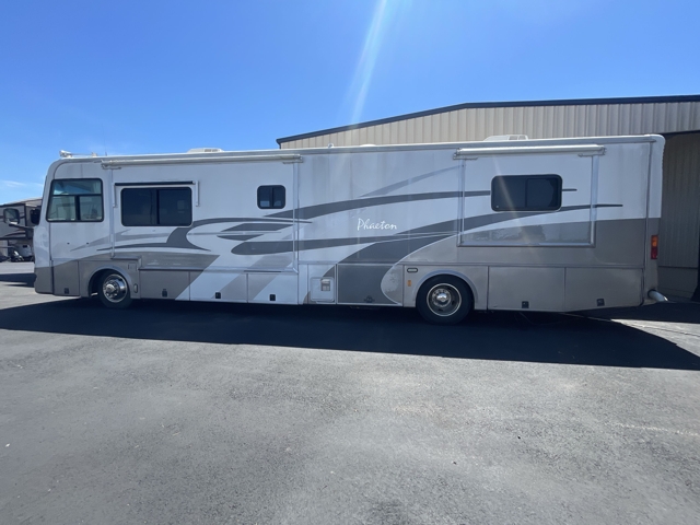 2003 Tiffin Phaeton 40GH — photo 6 of 8