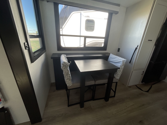 2026 Jayco Seismic 399 — photo 4 of 8