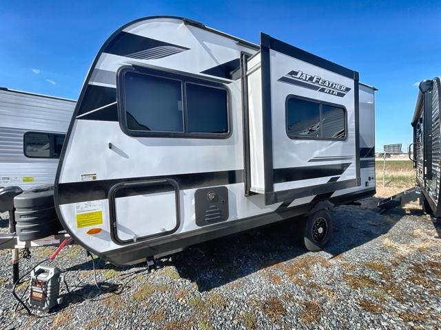 2026 Jayco Jay Feather Air 16FBS — photo 6 of 8