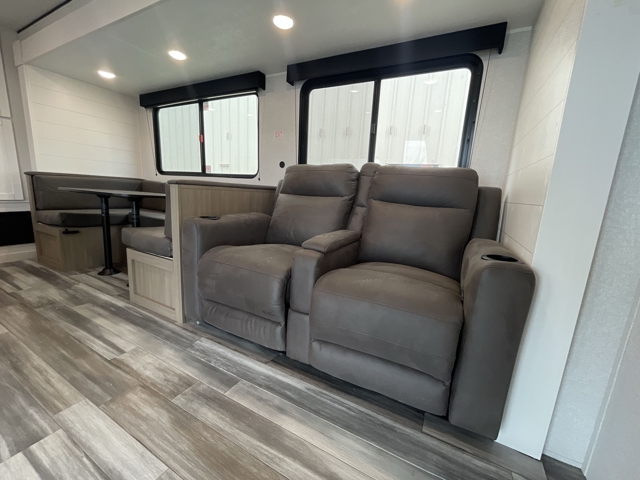 2026 Jayco Jay Flight SLX 380DQS — photo 3 of 8