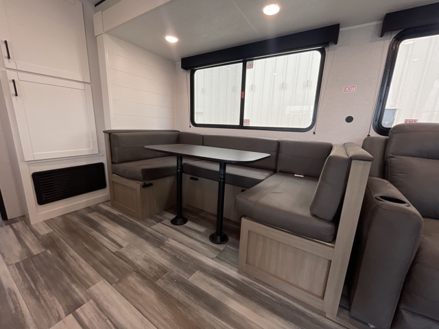 2026 Jayco Jay Flight SLX 380DQS — photo 4 of 8