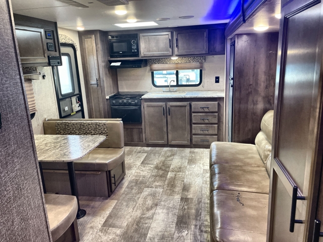 2018 K-Z RV Connect 251RK — photo 4 of 8