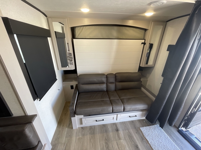 2026 Jayco Jay Feather 21MBH — photo 4 of 8