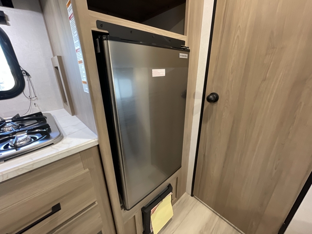2026 Keystone Coleman 17B — photo 8 of 8