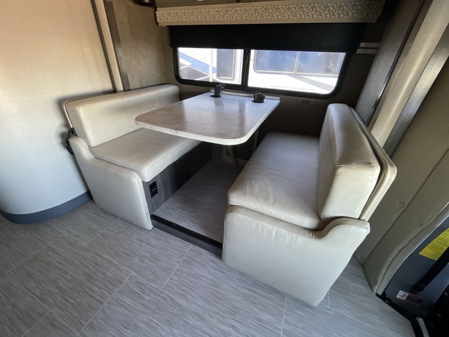 2018 Holiday Rambler Prodigy 24A — photo 2 of 8