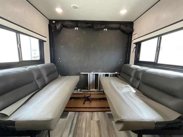 2024 Jayco Jay Flight 265TH — photo 3 of 8