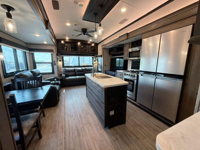 2022 Jayco North Point 310RLTS — photo 3 of 8