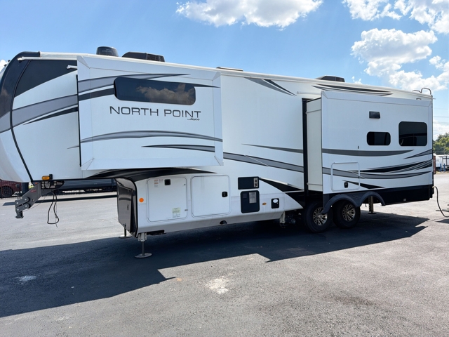 2022 Jayco North Point 310RLTS — photo 7 of 8