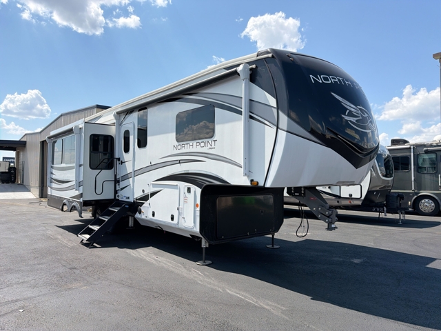 2022 Jayco North Point 310RLTS — photo 1 of 8