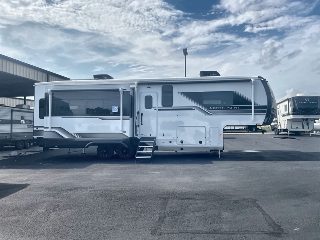 2027 Jayco North Point 310RLTS — photo 1 of 8