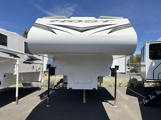 2027 Host Host Campers Mammoth — photo 4 of 8