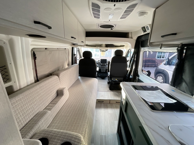 2026 Thor Eddie Bauer 18EB — photo 4 of 8