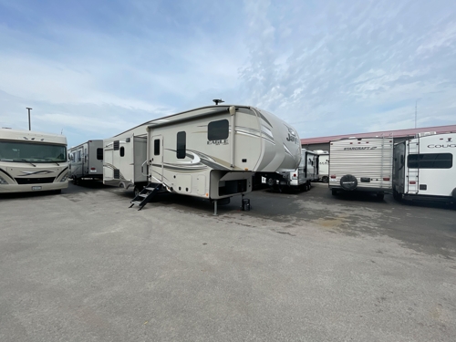RV carousel image 1