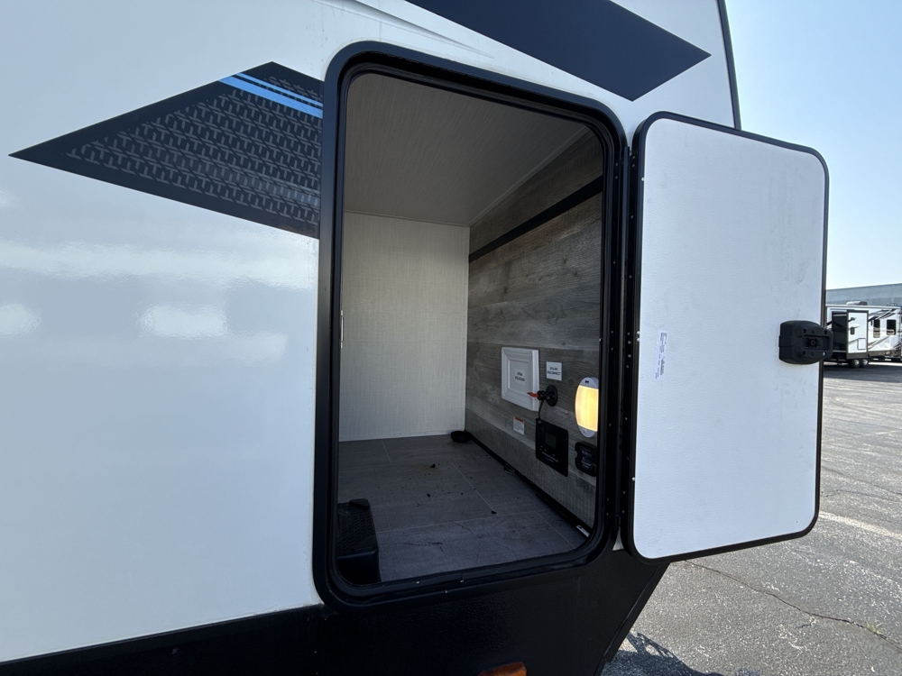 pass-through-storage