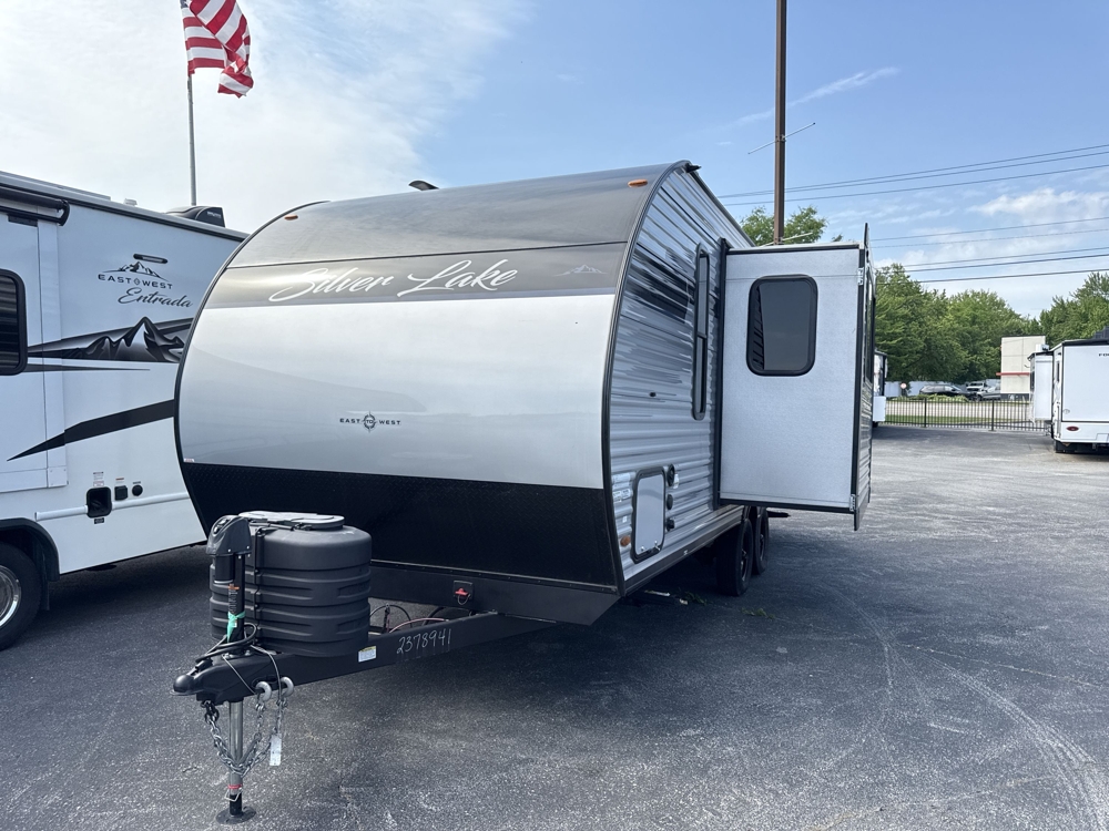 2025 East To West Silver Lake 1800RB - Stock #2378941 | Hamburg, NY ...