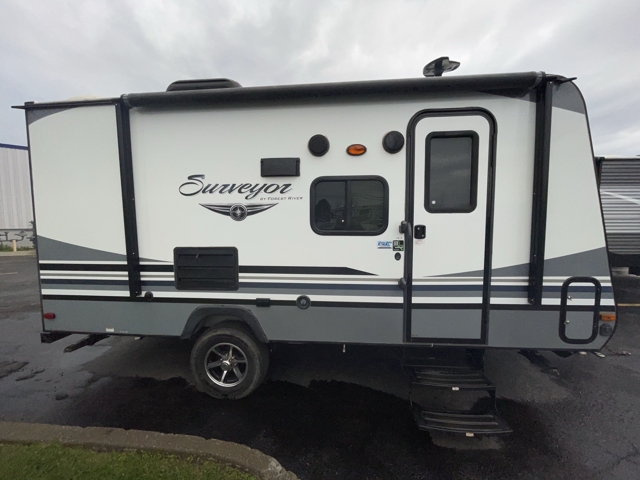2018 Forest River Surveyor 191T — photo 3 of 5