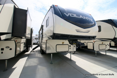Camping World Council Bluffs >> New Or Used Fifth Wheel Campers For Sale Camping World Rv Camping World Council Bluffs >> New Or Used Fifth Wheel Campers For Sale Camping World Rv