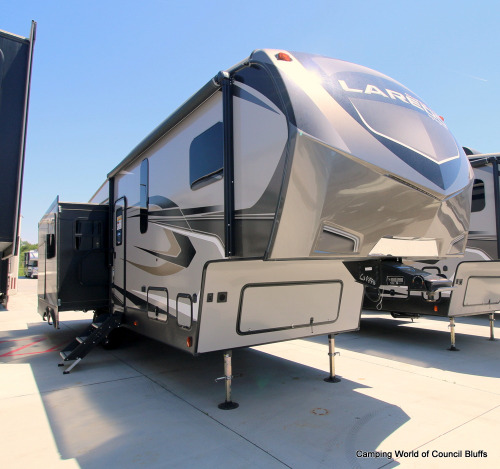 Camping World Council Bluffs >> New Or Used Fifth Wheel Campers For Sale Camping World Rv Camping World Council Bluffs >> New Or Used Fifth Wheel Campers For Sale Camping World Rv