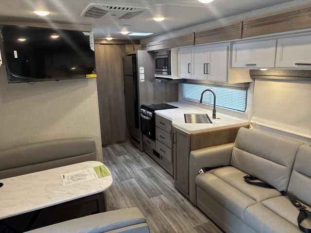 2027 Thor Freedom Traveler A29 — photo 4 of 8