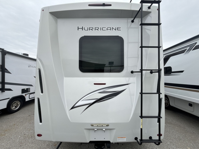 2024 Thor Hurricane 29M — photo 8 of 8