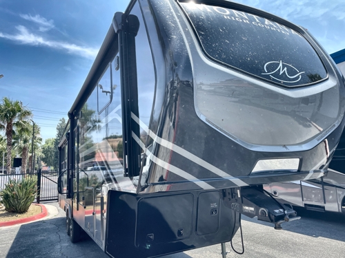 RV carousel image 1