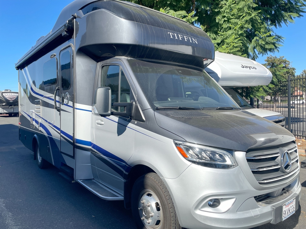 2020 Tiffin Wayfarer 25RW - Stock #2619230C | Colton, CA | Camping World