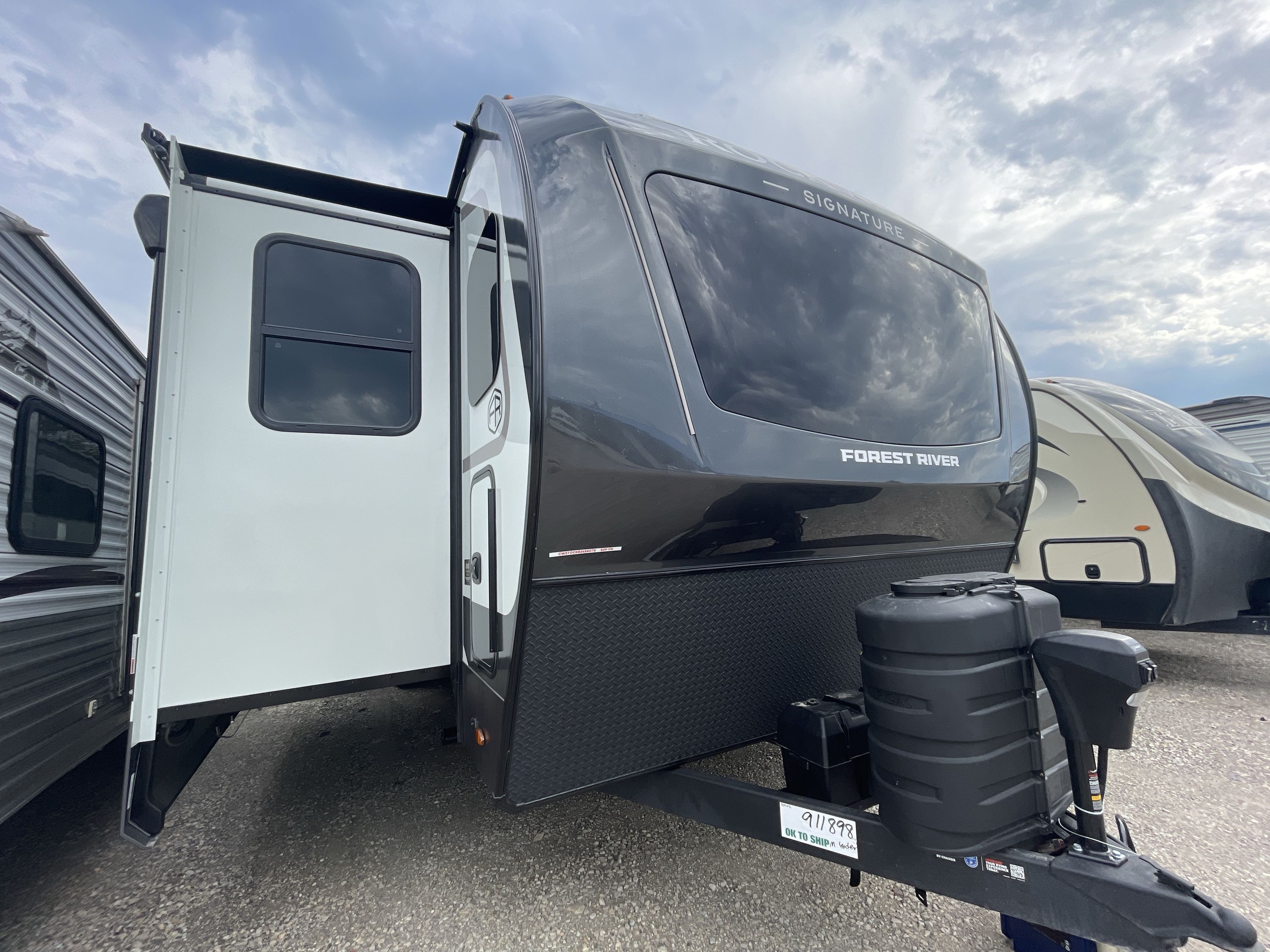 New or Used Forest River Rockwood Signature RVs for Sale | Camping