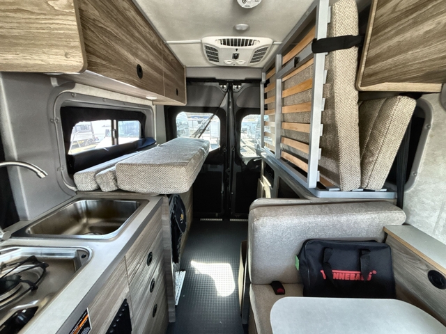 2025 Winnebago Solis Pocket 36A — photo 2 of 8