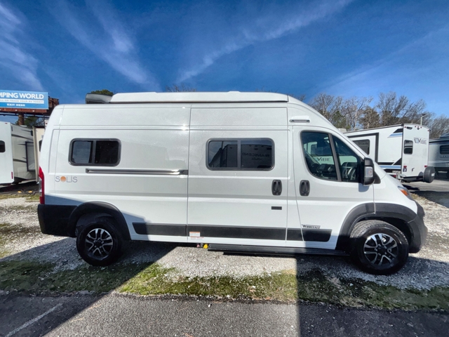 2026 Winnebago Solis 59P — photo 6 of 8