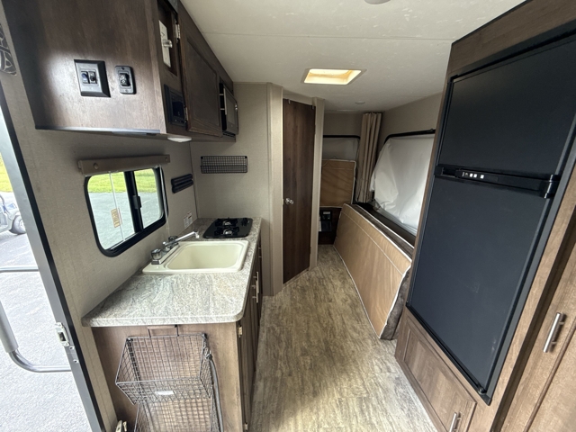 2018 K-Z RV Escape 180RBT — photo 4 of 8
