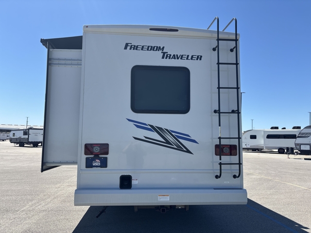2026 Thor Freedom Traveler A32 — photo 5 of 8