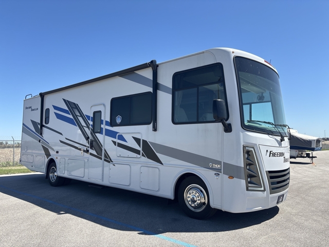 2026 Thor Freedom Traveler A32 — photo 1 of 8