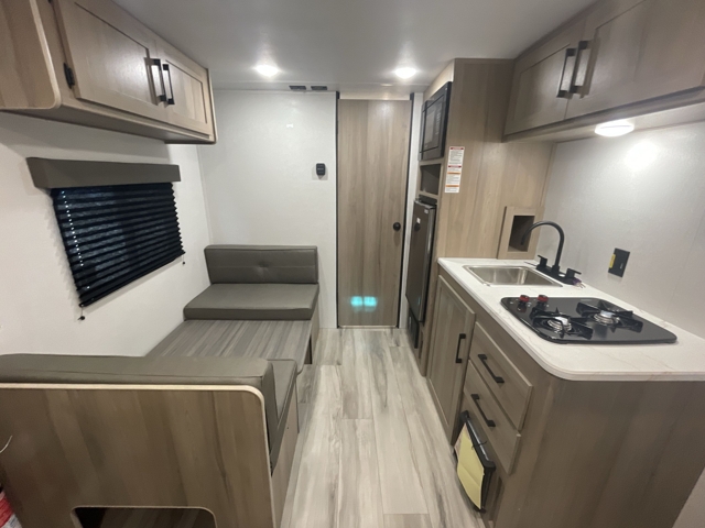 2026 Keystone Coleman 17R — photo 3 of 8