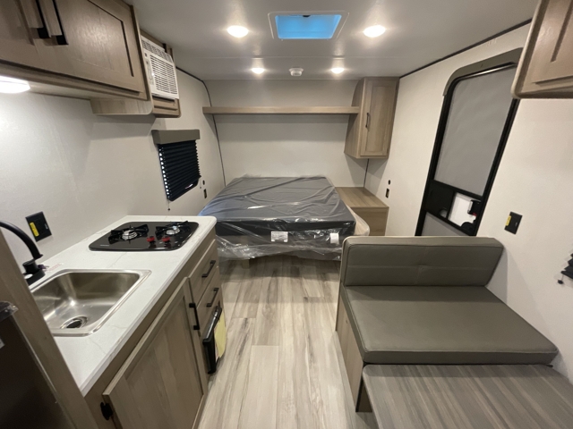 2026 Keystone Coleman 17R — photo 4 of 8
