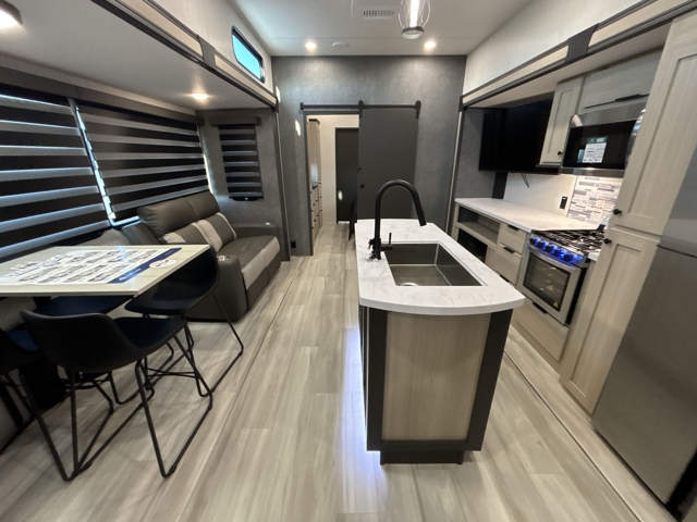 2026 Forest River Wildcat 402BEDS — photo 4 of 8