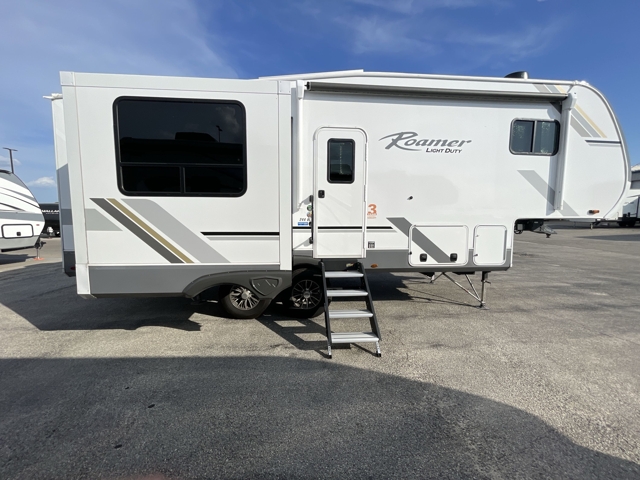 2025 Highland Ridge Roamer 244RLS — photo 6 of 8