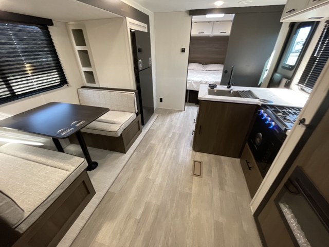 2026 Prime Time Avenger 23BHS — photo 4 of 8