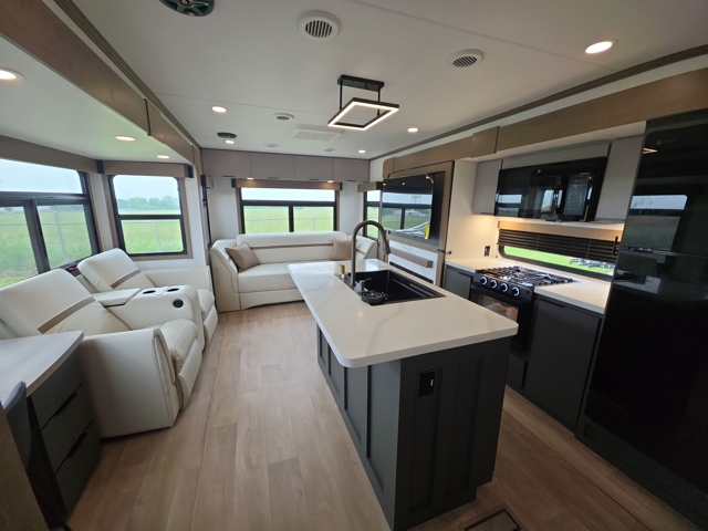 2026 K-Z RV Domani 323RL — photo 3 of 8