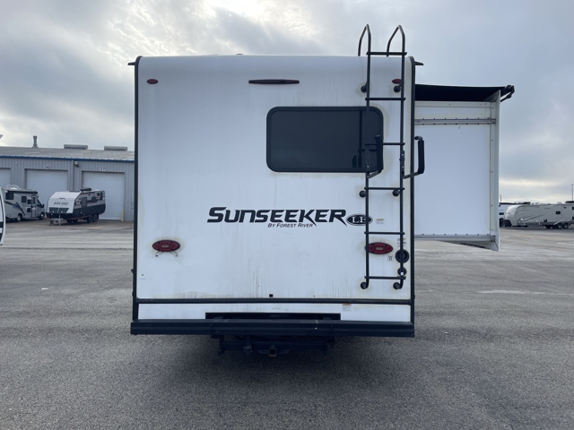 2023 Forest River Sunseeker LE 2550DSF — photo 8 of 8
