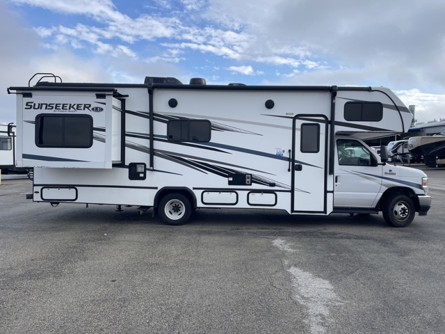 2023 Forest River Sunseeker LE 2550DSF — photo 6 of 8