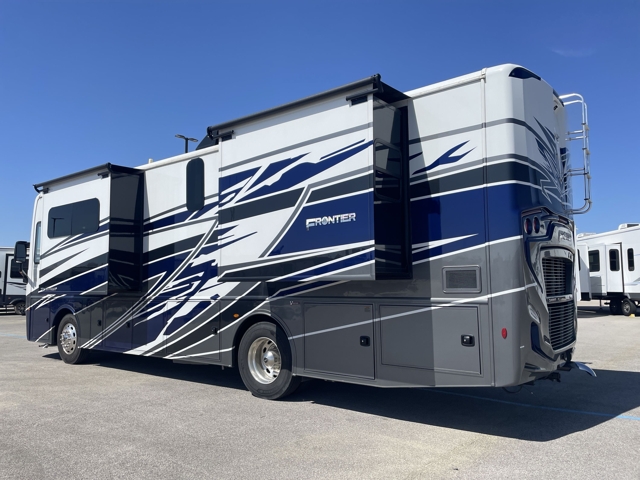 2024 Fleetwood Frontier 34GT — photo 7 of 8
