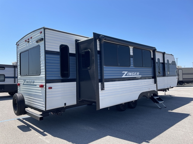 2025 Crossroads Zinger 340RE — photo 6 of 8