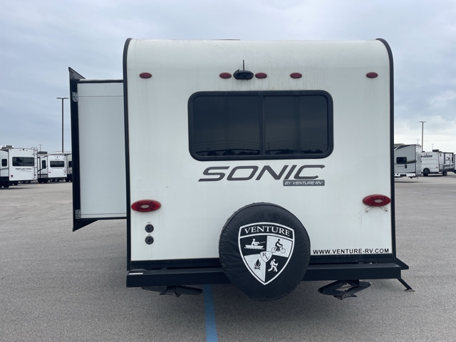 2024 Venture RV Sonic 231VRL — photo 8 of 8