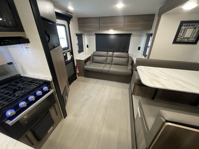 2024 Venture RV Sonic 231VRL — photo 3 of 8
