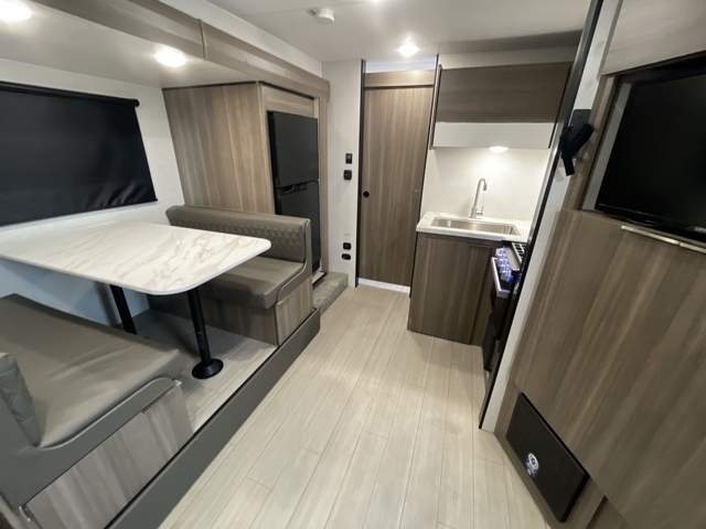2024 Venture RV Sonic 231VRL — photo 4 of 8