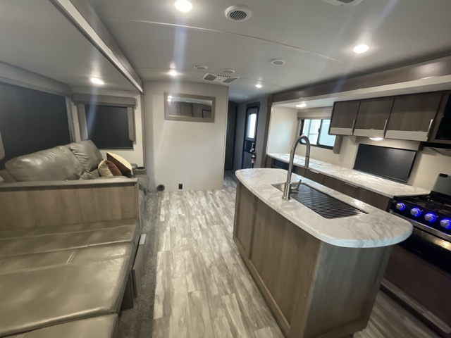 2020 Grand Design Imagine 2670MK — photo 3 of 8