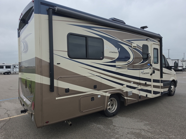2015 Coachmen Prism 24J — photo 6 of 8