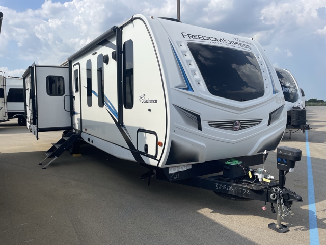2021 Coachmen Freedom Express 324RLDS — photo 1 of 8