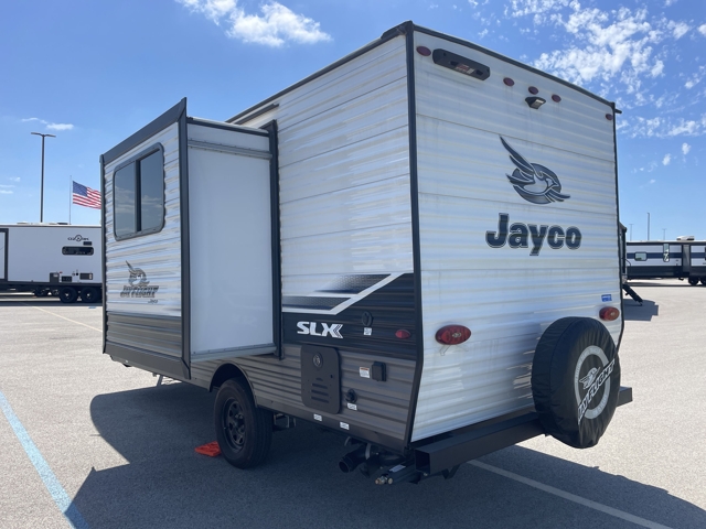 2024 Jayco Jay Flight SLX 183RB — photo 7 of 8